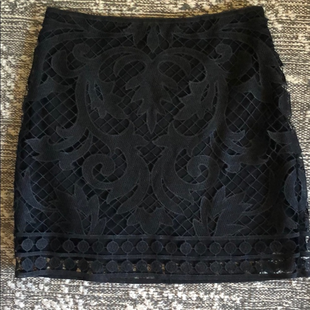 Black lace miniskirt skirt - Express - size 6